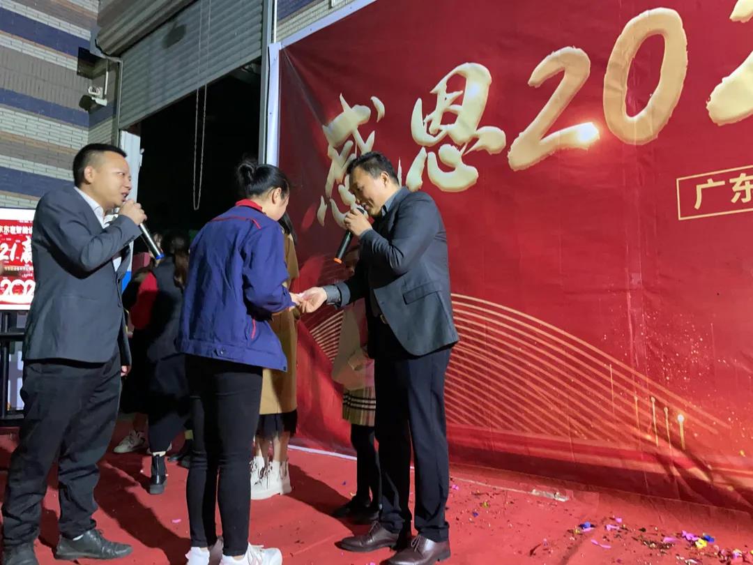智能碾米機(jī)生產(chǎn)廠家風(fēng)采